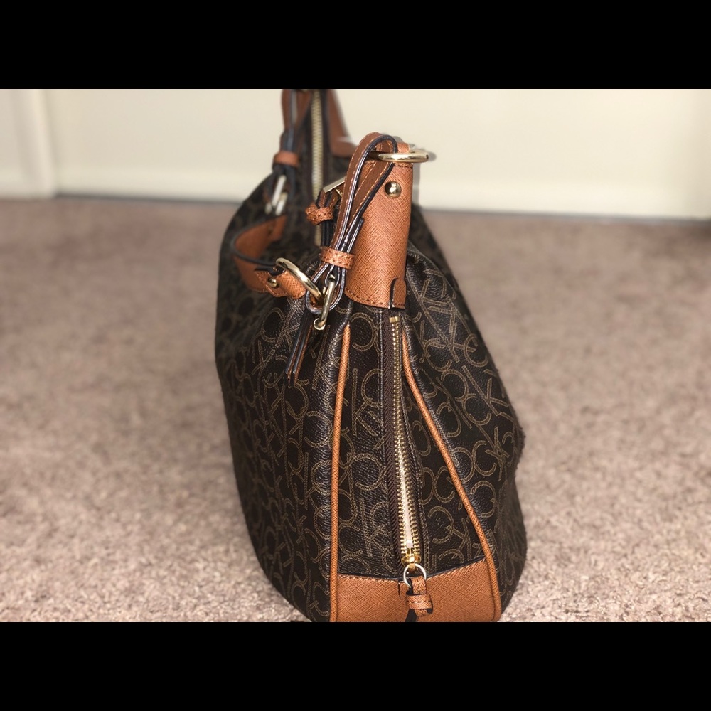 Calvin Klein bag - Picture 2 of 5